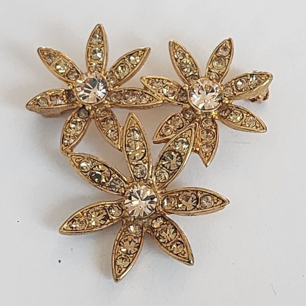 MONET Brooch Pin Signed Goldtone Metal and Rhinestone Flower Pink Champagne Vtg
